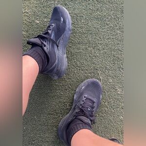 Brooks Adrenaline GTS 23 size 8.5